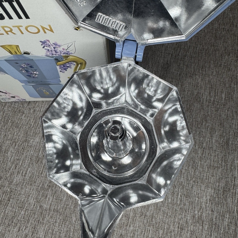 Bialetti Moka Express Bridgerton Iconic stovetop Espresso 6 Cup - Picture 4 of 9
